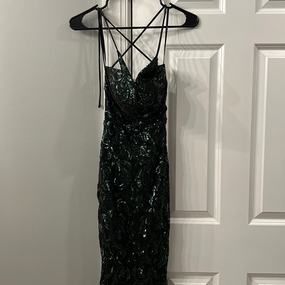windsor prom dress, open back, worn only once, size XS